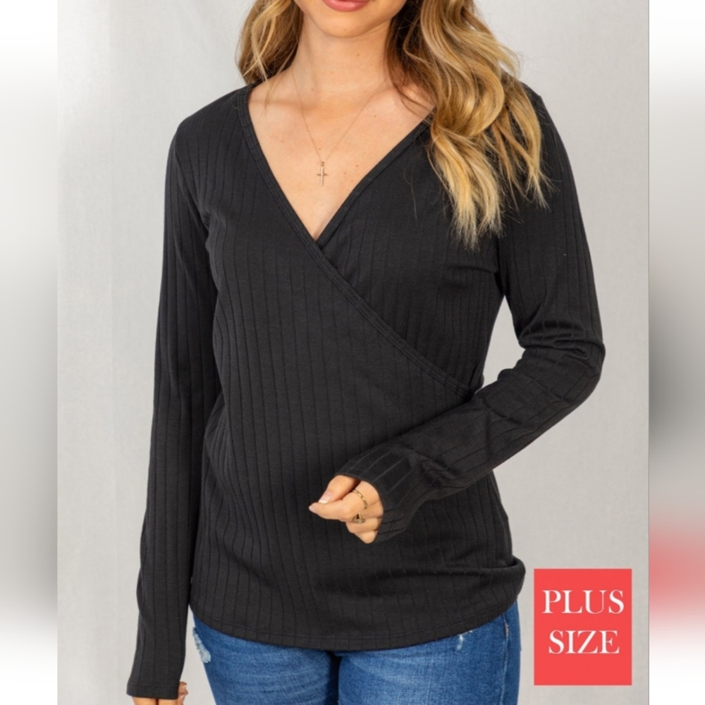 White Birch Ribbed V neck NWT